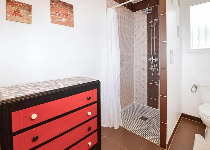 Prázdninový dům Lovely In With Wifi